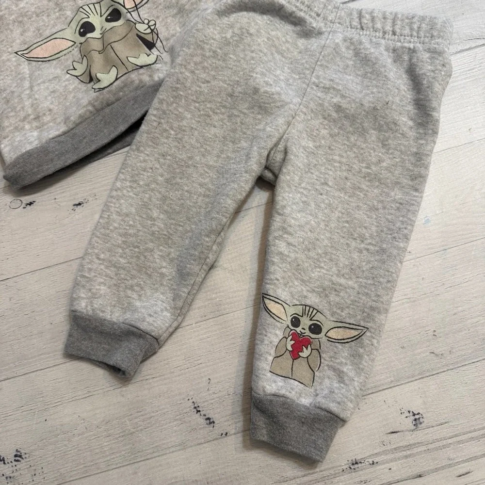 Start ways babyYoda all‎ you need is love valentines two piece outfit 6-9 months
